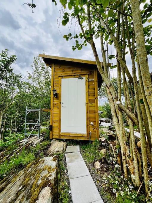 Holiday home Gjestehytte Pa Moster Med Boblebad Bomlo